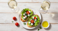 Bruschette Di Lattuga Con Insalata Alla Greca