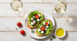 Bruschette Di Lattuga Con Insalata Alla Greca
